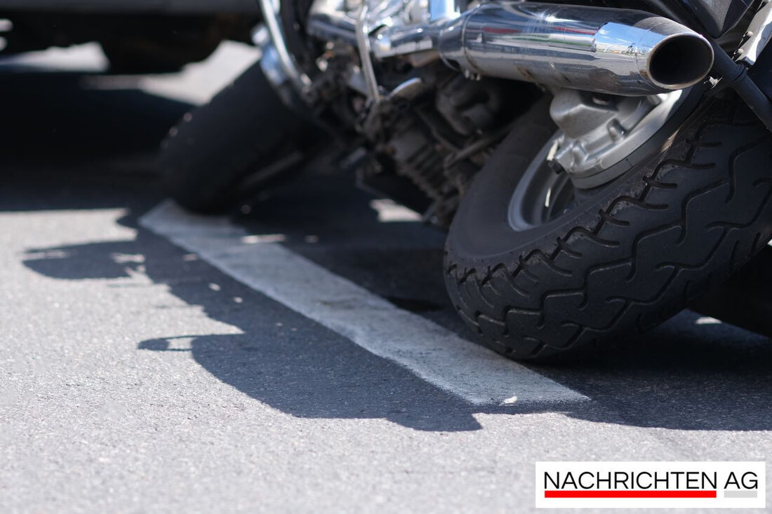 Ein 85-jähriger Motorradfahrer stürzte in St. Johann am Tauern schwer verunglückt. Thoraxtrauma, Hubschrauber-Einsatz.