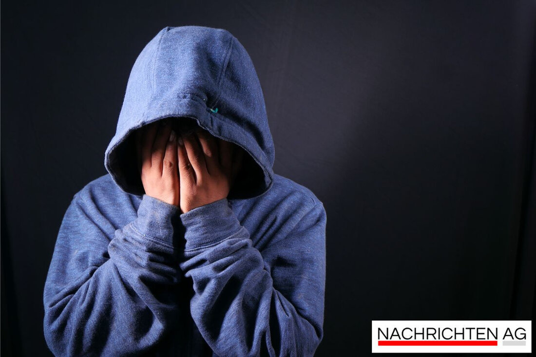 Die Polizei Saarbrücken sucht verzweifelt nach einem 70-jährigen Mann, der aus einer Klinik verschwunden ist. Hinweise bitte melden.